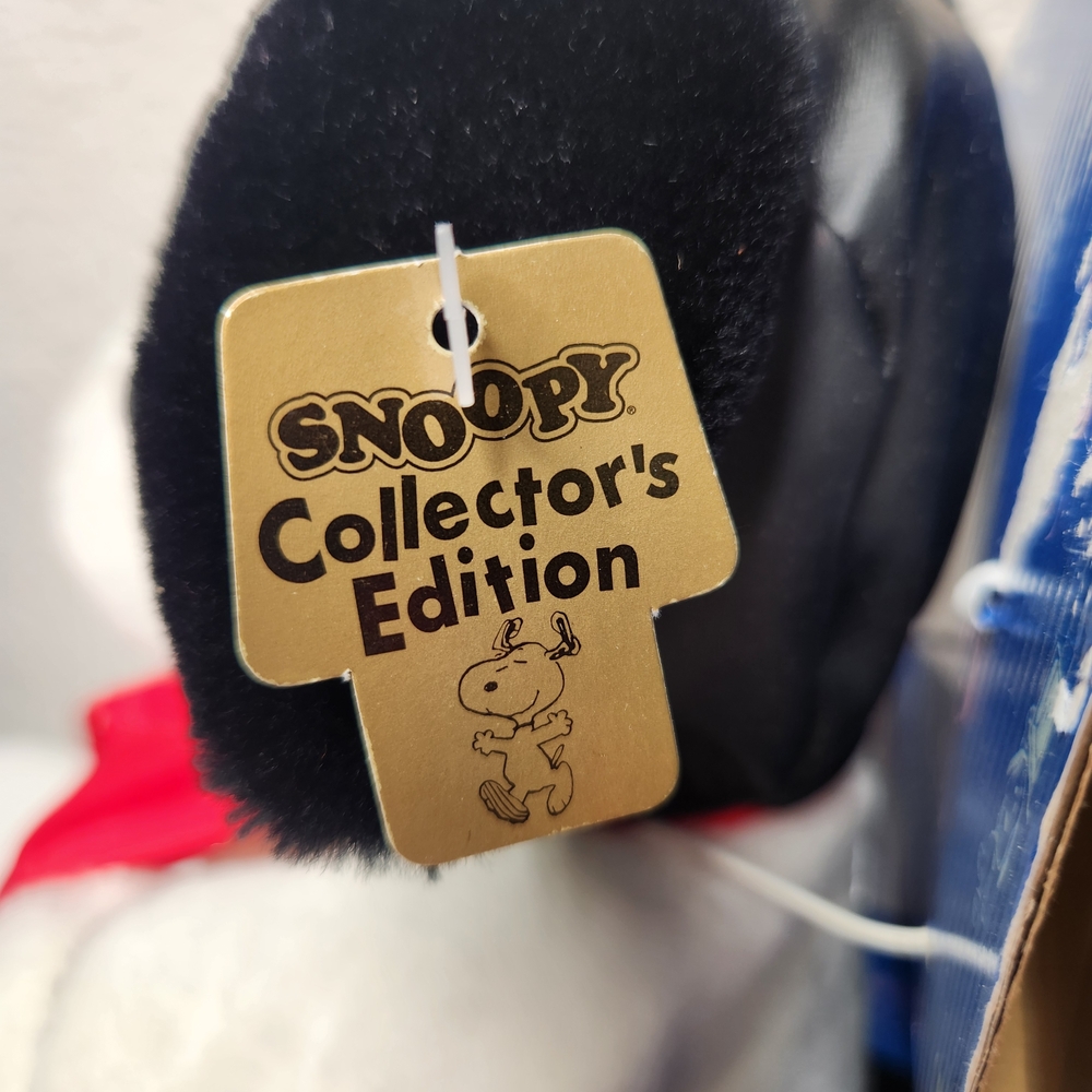 Snoopy Collector's Edition Plush Flying Ace with Red Scarf and Black Mask NIB! - Picture 5 of 12